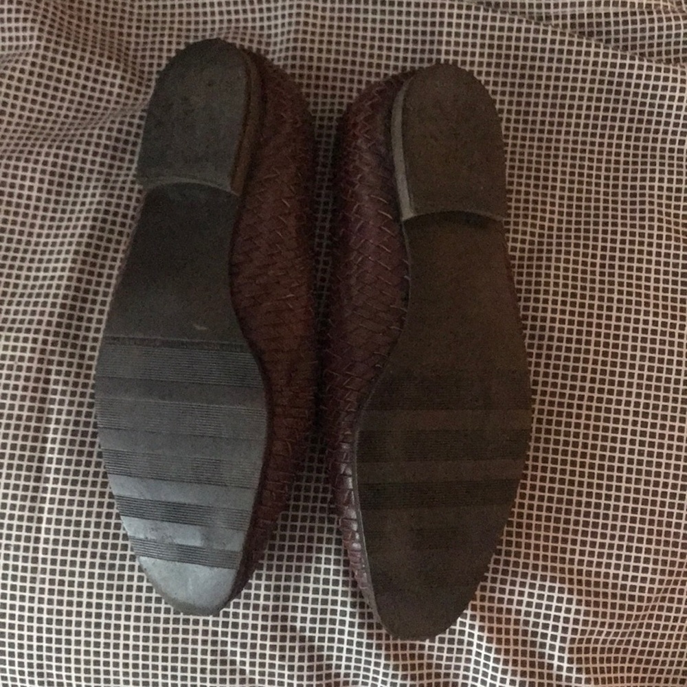 Shoes 9 - Picture 2 of 2